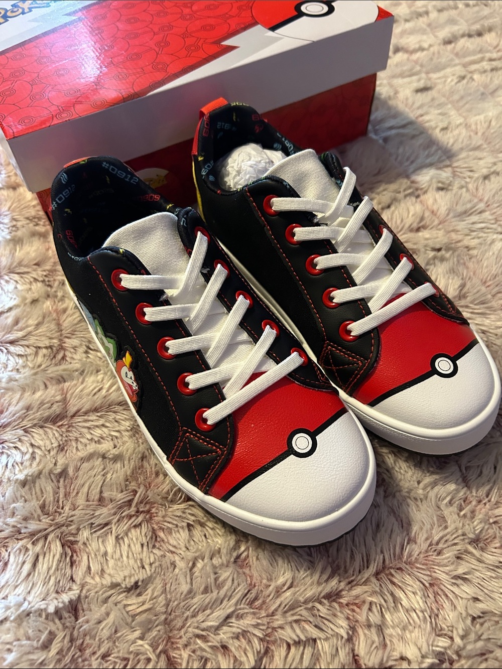 Ground Up Pokemon Low Top sneakers size 3